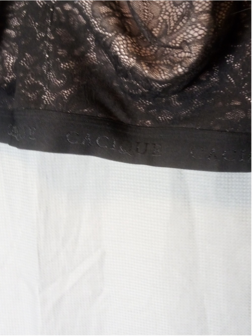 Women's Cacique Black & Beige Lace Full Coverage No-Wire Bra 44D - Picture 4 of 7
